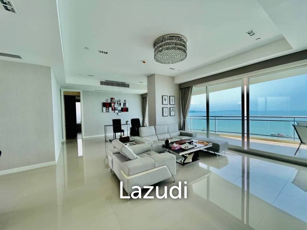 3 Bedrooms Beachfront Condo For rent