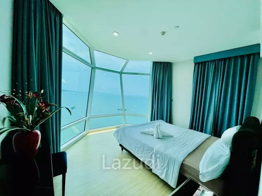 3 Bedrooms Beachfront Condo For rent