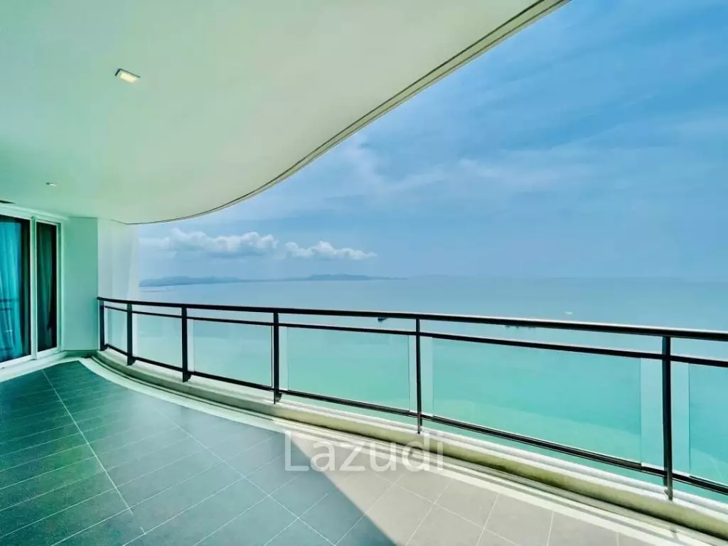 3 Bedrooms Beachfront Condo For rent