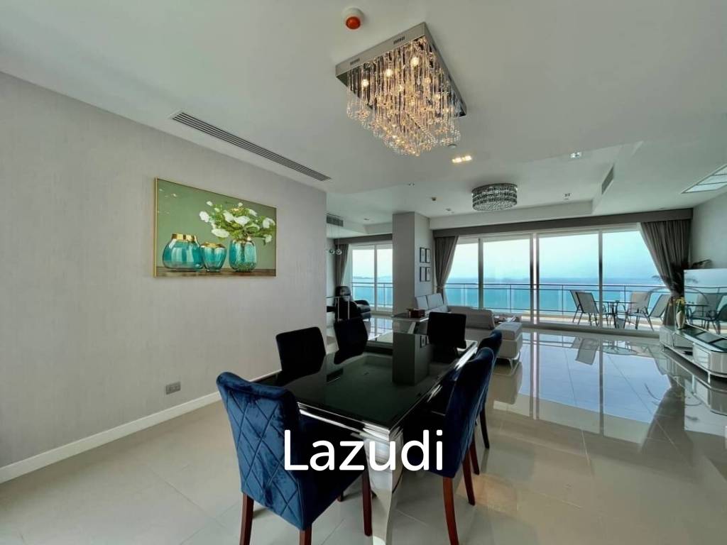 3 Bedrooms Beachfront Condo For rent