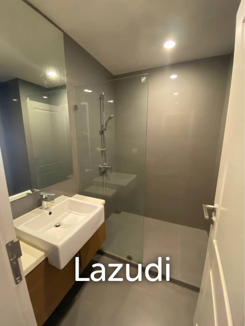 1 Bed 1 Bath 33.72 SQ.M at Noble Revo Silom