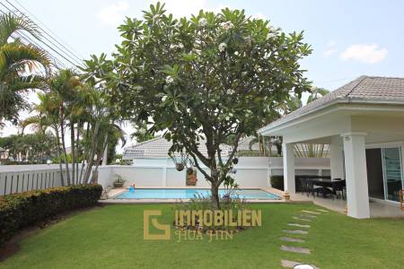 The Gold: Very well kept 3 bedroom pool villa!