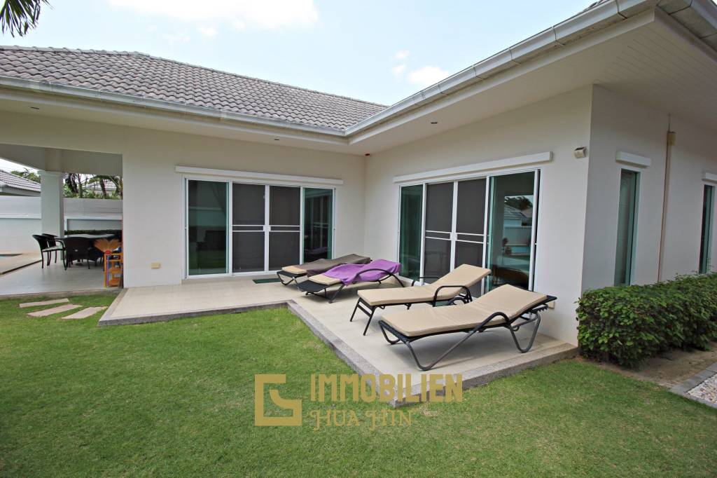 The Gold: Very well kept 3 bedroom pool villa!