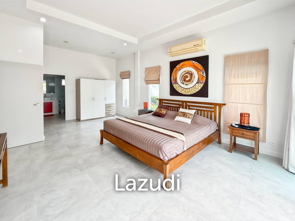 The Gold: Very well kept 3 bedroom pool villa!