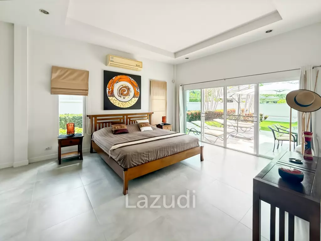 The Gold: Very well kept 3 bedroom pool villa!