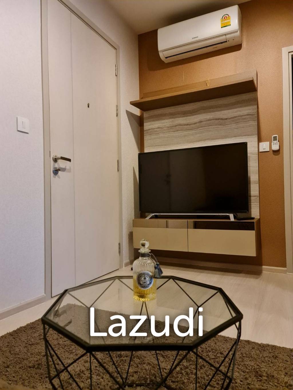 1 Bedroom 1 Bathroom 32 SQ.M Life Sukhumvit 48