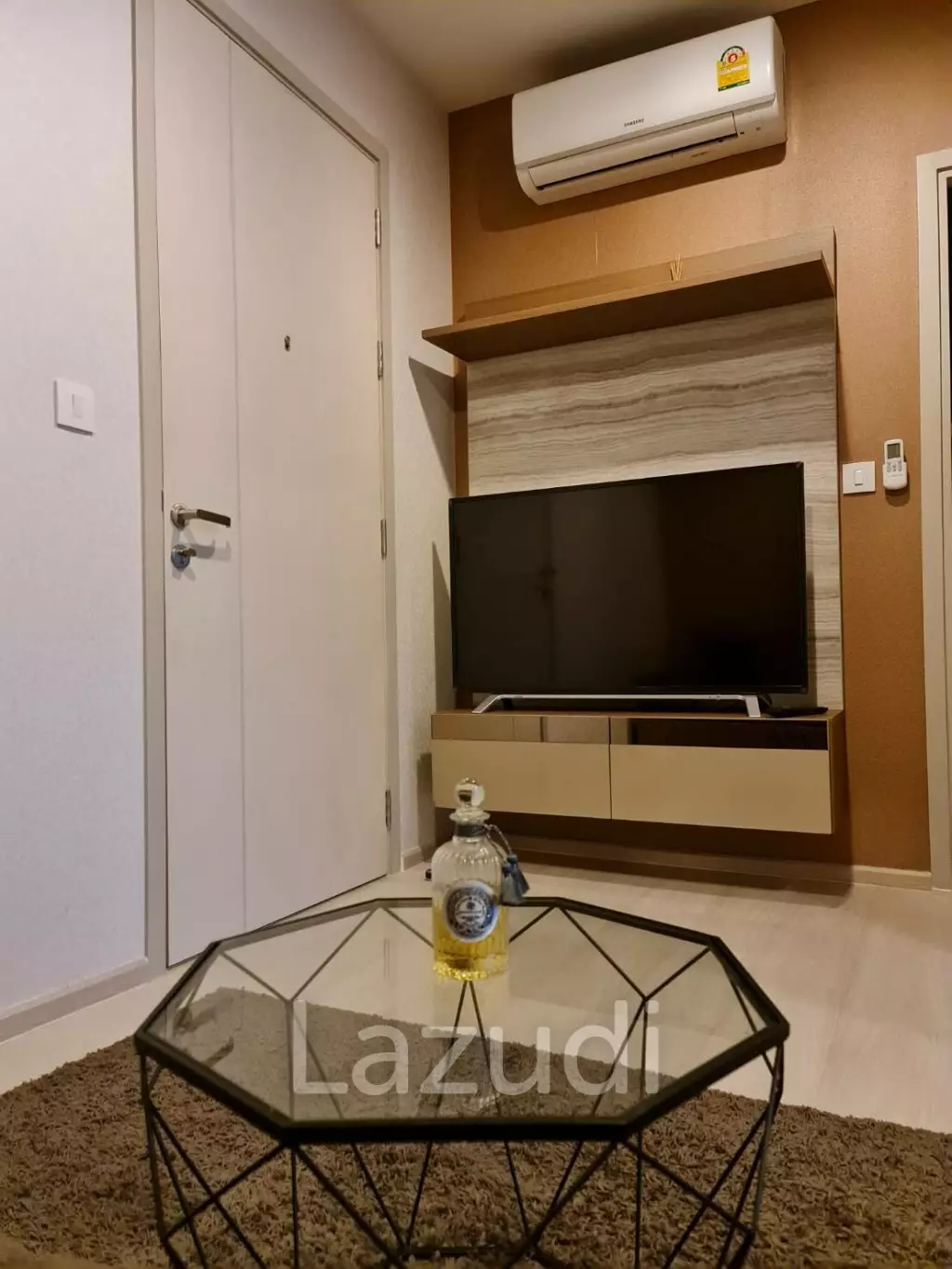 1 Bedroom 1 Bathroom 32 SQ.M Life Sukhumvit 48