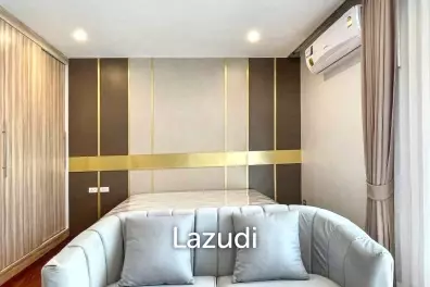 3 Bed 3 Bath 215 Sqm Service apartment for Rent