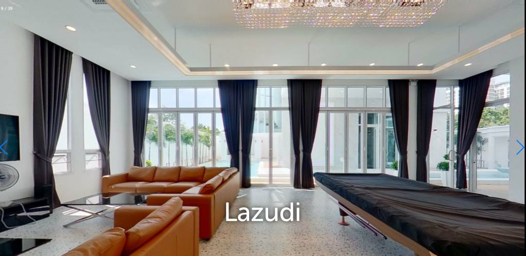 New Grand Pool Villa Pattaya near Walking Street