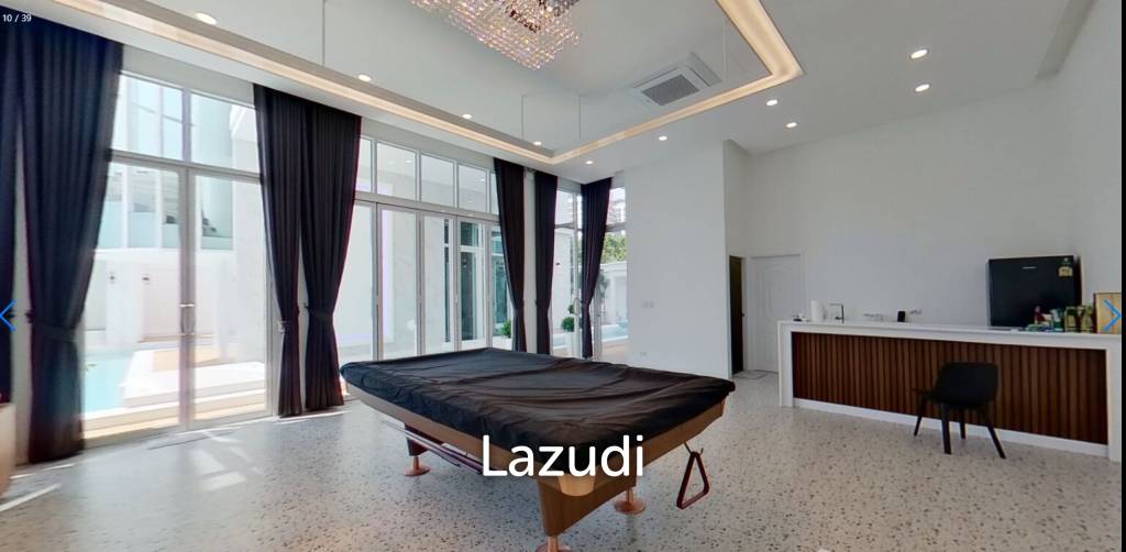 New Grand Pool Villa Pattaya near Walking Street