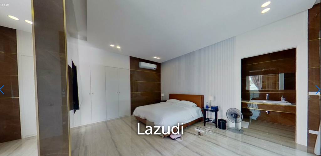 New Grand Pool Villa Pattaya near Walking Street