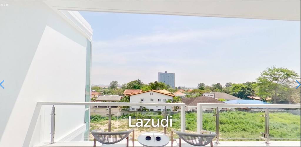 New Grand Pool Villa Pattaya near Walking Street