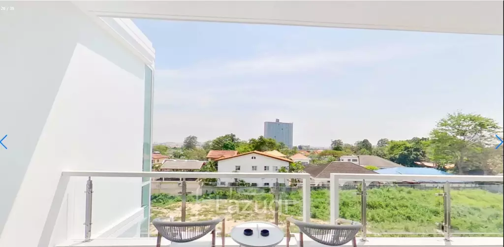 New Grand Pool Villa Pattaya near Walking Street