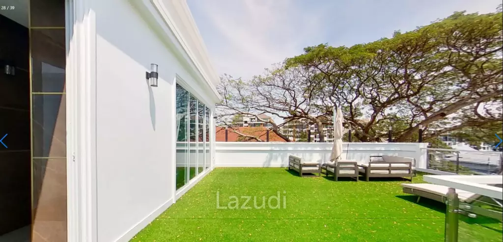 New Grand Pool Villa Pattaya near Walking Street
