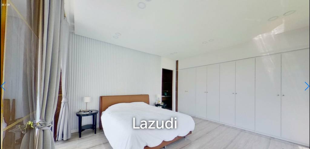 New Grand Pool Villa Pattaya near Walking Street