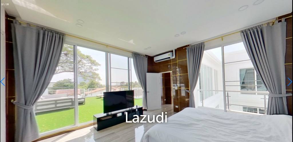 New Grand Pool Villa Pattaya near Walking Street