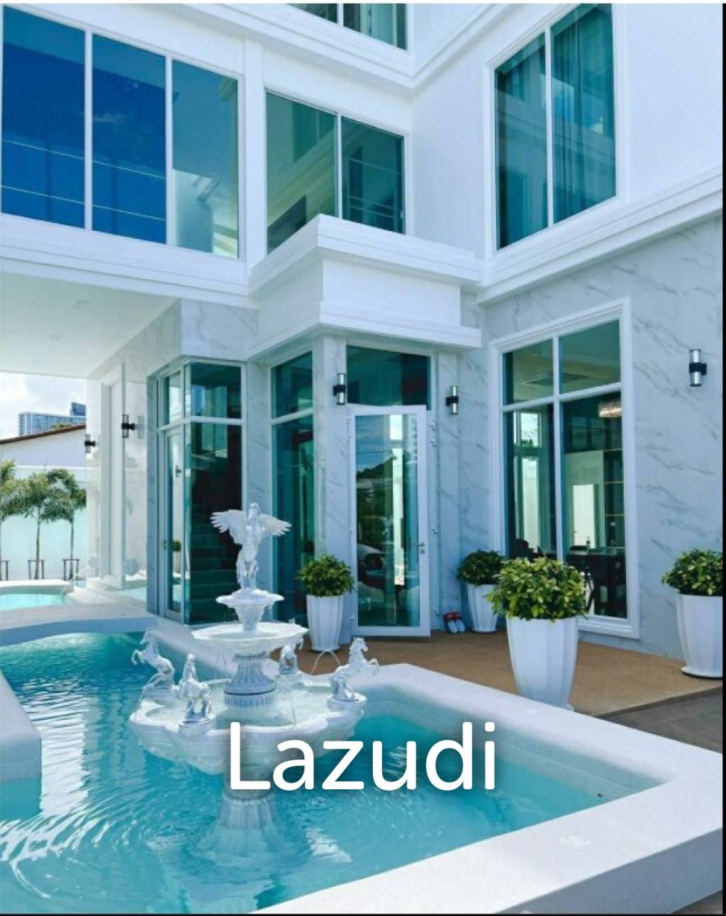 New Grand Pool Villa Pattaya near Walking Street