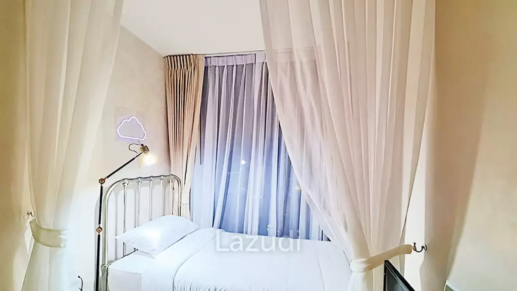 2 Bed 1 Bath 41 SQ.M OKA HAUS Sukhumvit 36