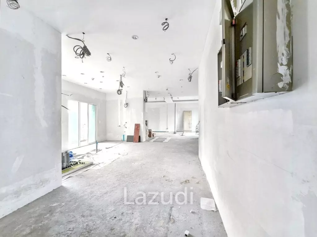 3 Bed 3 Bath 213.88 Sqm Condo For Sale