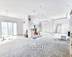 3 Bed 3 Bath 213.88 Sqm Condo For Sale