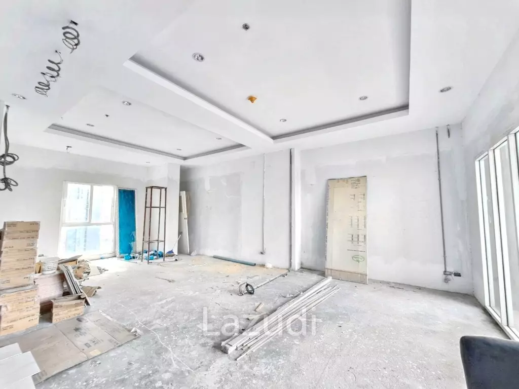 3 Bed 3 Bath 213.88 Sqm Condo For Sale