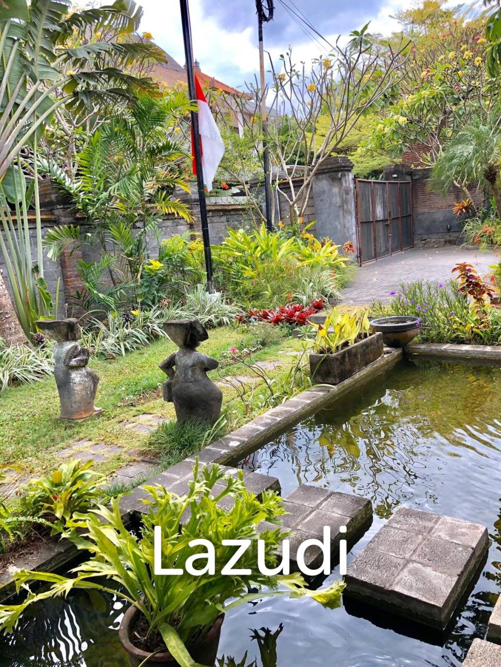 Investasi hak milik villa 3 kamar dengan pemandangan sawah di Berawa BALI