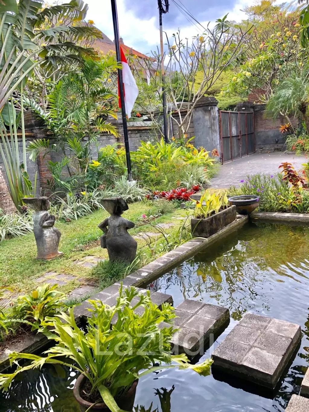 Investasi hak milik villa 3 kamar dengan pemandangan sawah di Berawa BALI