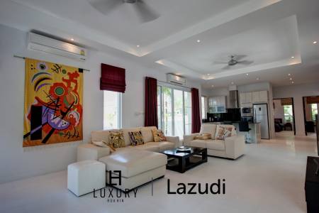 570 ตร.ม 3 เตียง 2 อาบน้ำ วิลล่า For ขาย