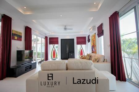 570 ตร.ม 3 เตียง 2 อาบน้ำ วิลล่า For ขาย