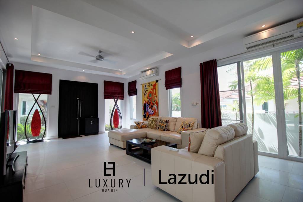 570 ตร.ม 3 เตียง 2 อาบน้ำ วิลล่า For ขาย