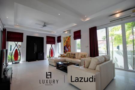 570 ตร.ม 3 เตียง 2 อาบน้ำ วิลล่า For ขาย