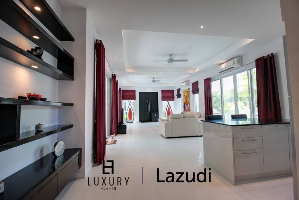 570 ตร.ม 3 เตียง 2 อาบน้ำ วิลล่า For ขาย