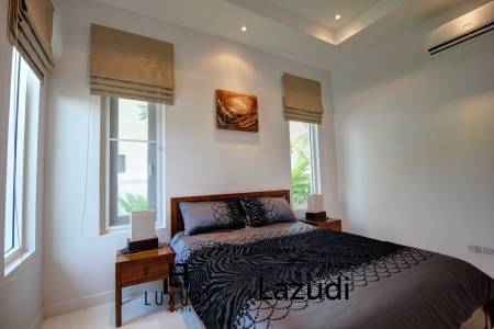 570 ตร.ม 3 เตียง 2 อาบน้ำ วิลล่า For ขาย