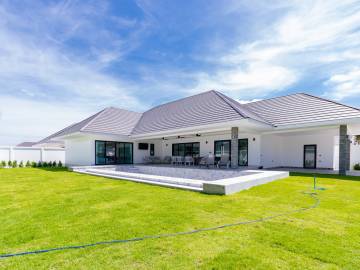 3 Bed 3 Bath 243.50 SQ.M The Clouds Hua Hin 2