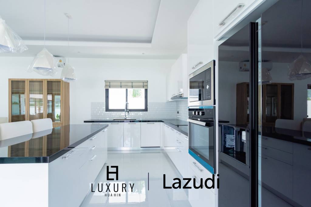 3 Bed 3 Bath 275.50 SQ.M The Clouds Hua Hin 2