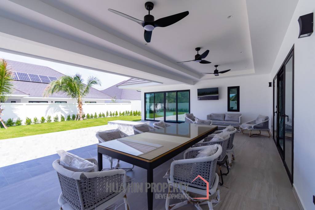 3 Bed 3 Bath 275.50 SQ.M The Clouds Hua Hin 2