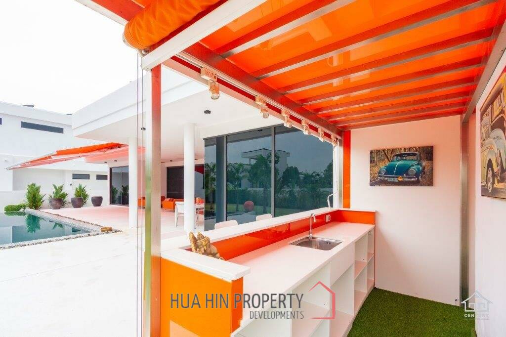 LA LUA : Outstanding 4 Bed Pool Villa on Resort Development close to Banyan Golf Course