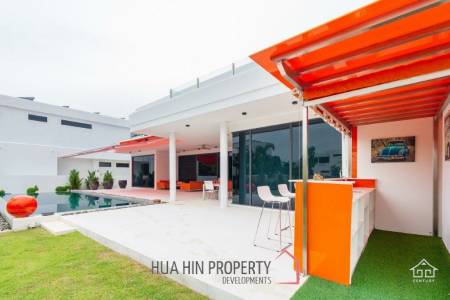 LA LUA : Outstanding 4 Bed Pool Villa on Resort Development close to Banyan Golf Course