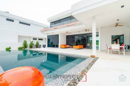 LA LUA : Outstanding 4 Bed Pool Villa on Resort Development close to Banyan Golf Course