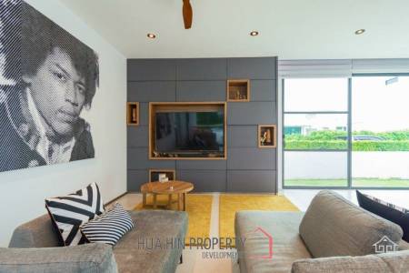 LA LUA : Outstanding 4 Bed Pool Villa on Resort Development close to Banyan Golf Course