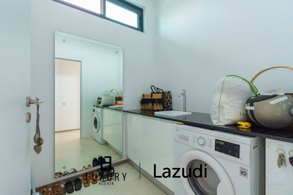 780 metro cuadrado 4 ` 4 Baño Villa de Venta