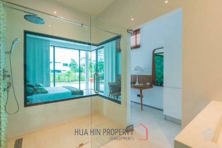LA LUA : Outstanding 4 Bed Pool Villa on Resort Development close to Banyan Golf Course