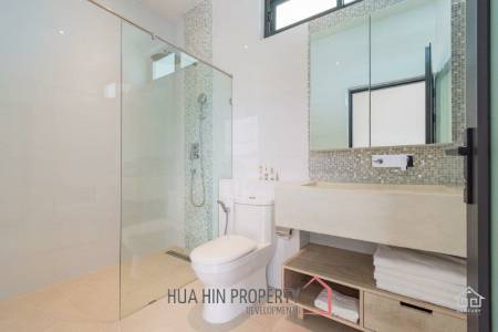 LA LUA : Outstanding 4 Bed Pool Villa on Resort Development close to Banyan Golf Course