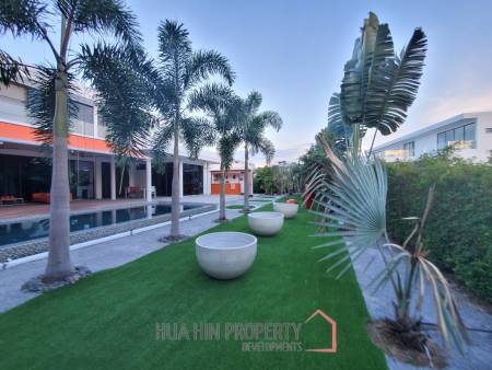 LA LUA : Outstanding 4 Bed Pool Villa on Resort Development close to Banyan Golf Course