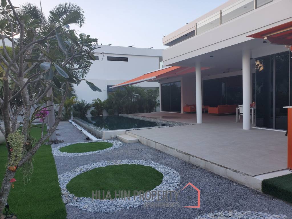 LA LUA : Outstanding 4 Bed Pool Villa on Resort Development close to Banyan Golf Course