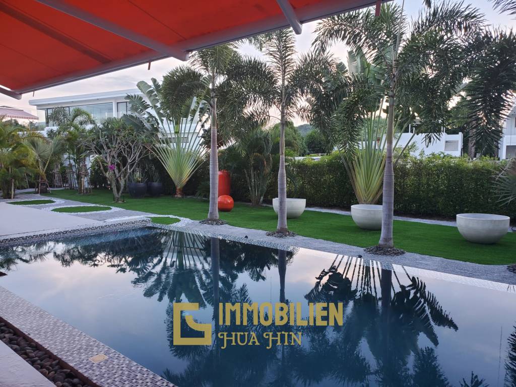 LA LUA : Outstanding 4 Bed Pool Villa on Resort Development close to Banyan Golf Course