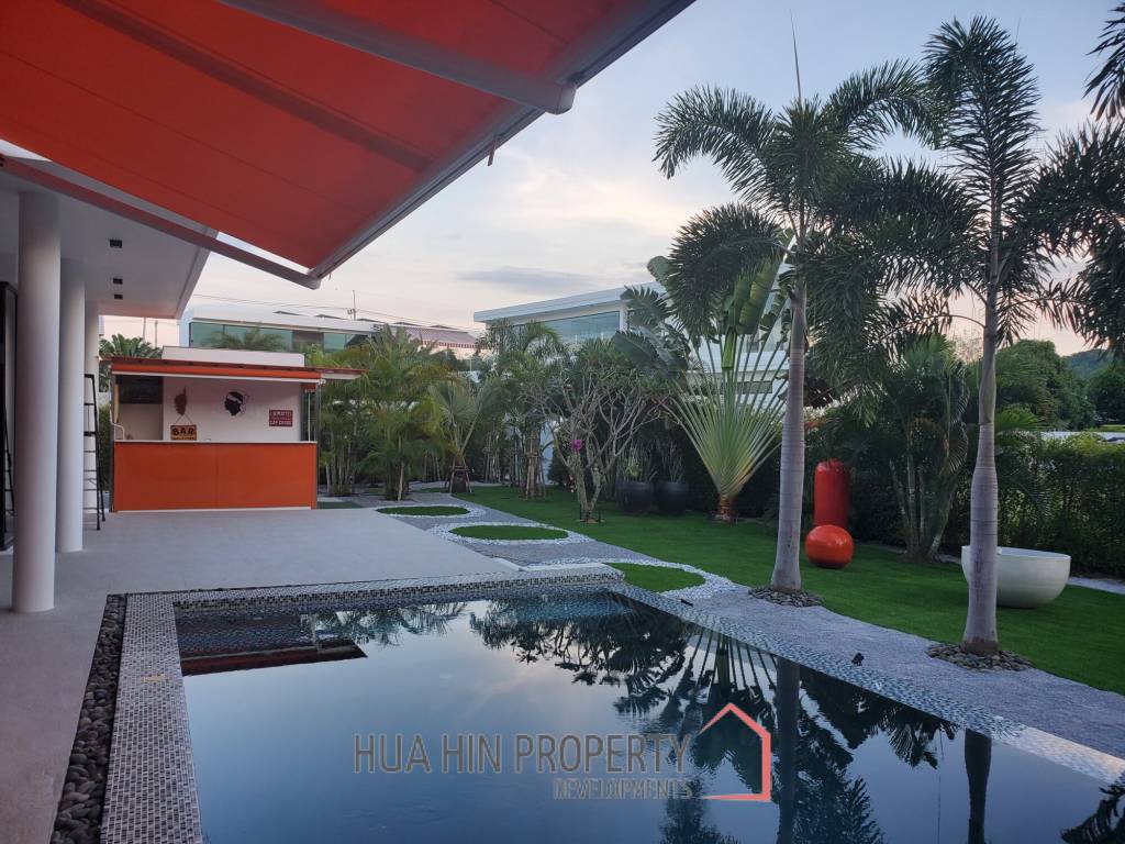LA LUA : Outstanding 4 Bed Pool Villa on Resort Development close to Banyan Golf Course
