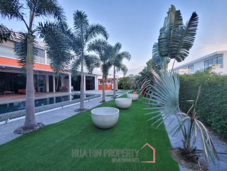 LA LUA : Outstanding 4 Bed Pool Villa on Resort Development close to Banyan Golf Course