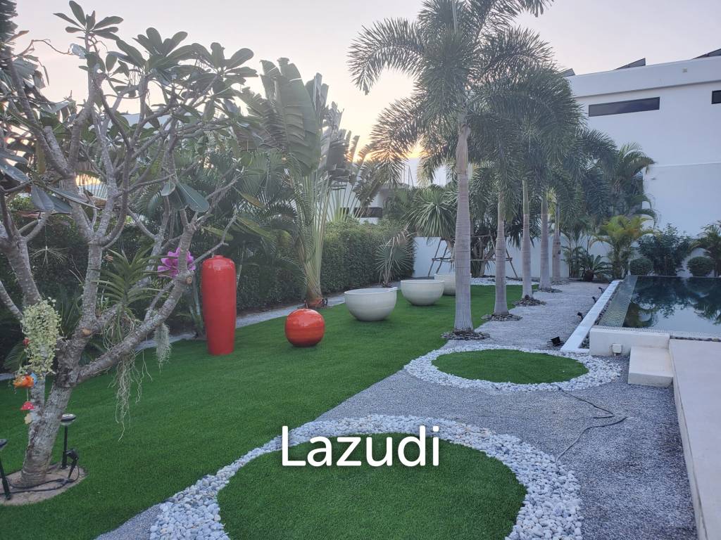 LA LUA : Outstanding 4 Bed Pool Villa on Resort Development close to Banyan Golf Course