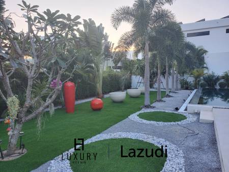 LA LUA : Outstanding 4 Bed Pool Villa on Resort Development close to Banyan Golf Course